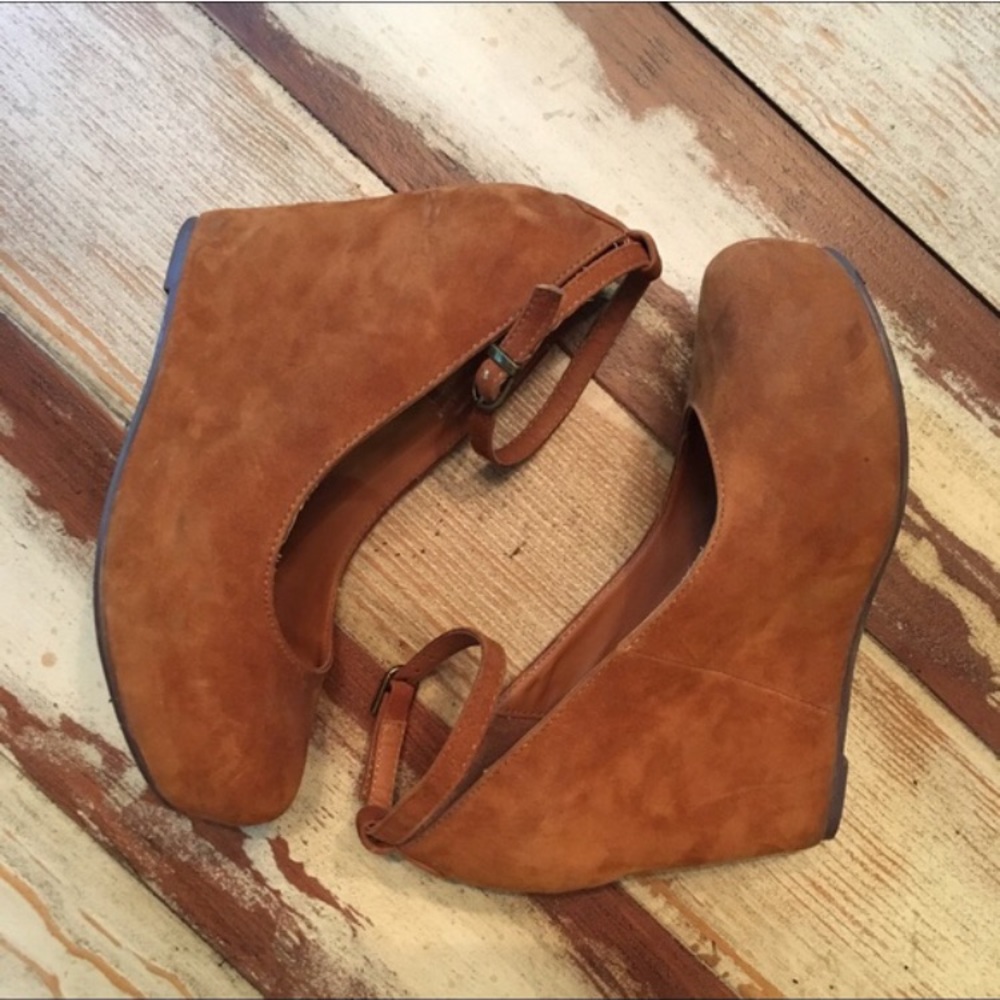 Jeffrey Campbell Cognac suede wedges - Picture 1 of 4